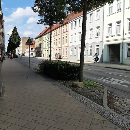 Grosszuegiges Dach-loft - 120qm, Dart, Airhockey, Beamer, Nahe Hafen, Schloss & Altstadt