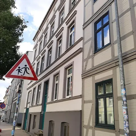 Appartement Grosszuegiges Dach-loft - 120qm, Dart, Airhockey, Beamer, Nahe Hafen, Schloss & Altstadt Schwerin (Mecklenburg-Vorpommern)
