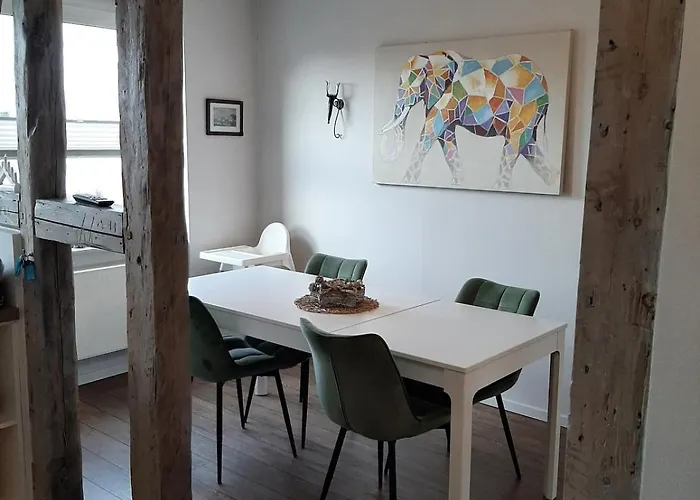 City-apartment 2 - 120qm, Dart, Airhockey, Beamer 슈베린